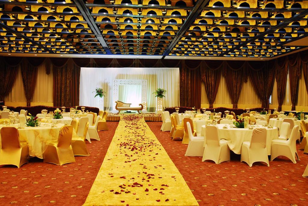 Dhahran International Hotel ภายนอก รูปภาพ