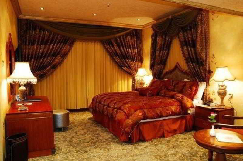 Dhahran International Hotel ภายนอก รูปภาพ